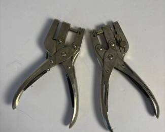 291 pairofsargentcoheavydutyholepunch