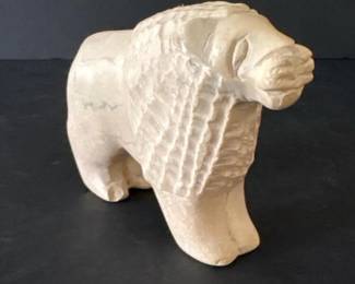 086 smallhandcarvedlionsculpture