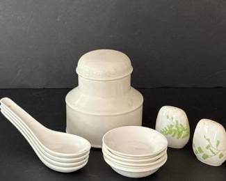 117 lotofmodernceramicservingandcondim