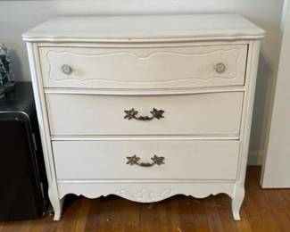492 frenchprovincialstyle3drawerwhitew