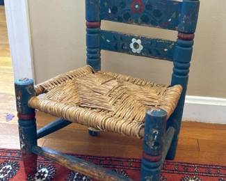 294 folkartpaintedchildswoodenchairwi