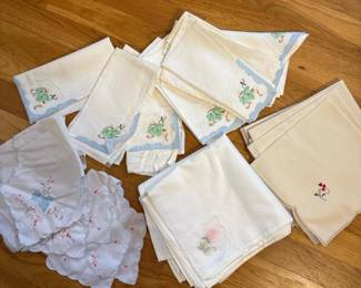 352 vintagelinenfloralnapkinshandkerchie