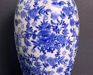 008 floralbutterflymotifblueandwhitech