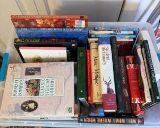 375 largebooklotcookbooksfictionyearboo