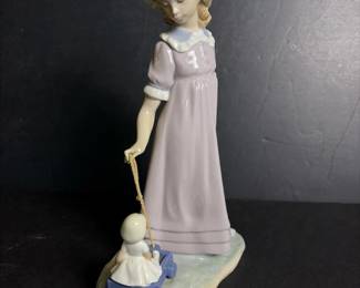 154 lladro5044girlwithdollinwagonfigu