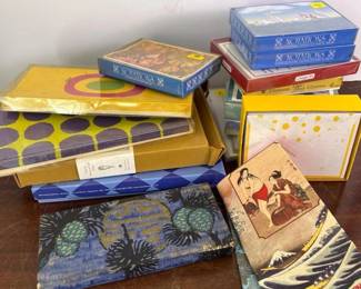 352 assortedstationerysetsandcards