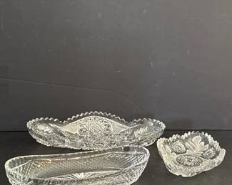 082 trioofornatecutglassservingdishes