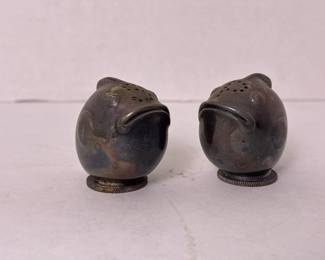 028 pairofvintagemetalfishshapedsalta