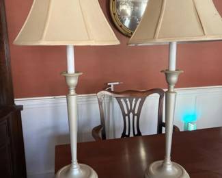 046 pairtraditionaltablelampswithbeige