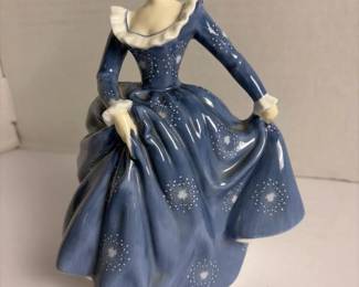 157 royaldoultonfragrancehn2334figurine