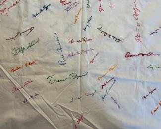 351 vintagehandembroideredwhiteautograph