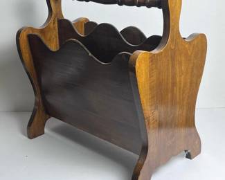 208 classicstylewoodenmagazinerackwith