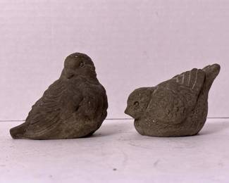 215 pairofsmallconcretegardenbirdstatu