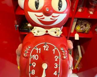 Vintage Kitty Clock