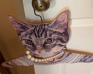 Vintage Stupell "Tabby Cat" Hanger with Faux Pearl Necklace