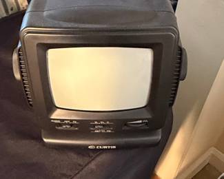 Curtis Portable TV/Radio Combo