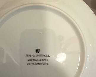 Royal Norfolk Christine Coleman "Wine Harvest" Decorative Plate