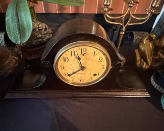 Sessions Mantle Clock
