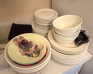 Mainstays Home "Fruit Basket" Dinnerware Set