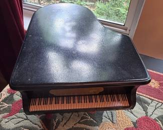 Vintage Enesco Grand Piano Music Box