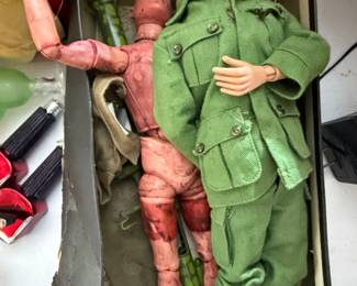 Vintage 1964 G.I. Joe Action Soldier Figure (Flocked Hair)