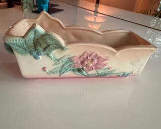 Hull Pottery W14-10 "Wildflower" Planter
