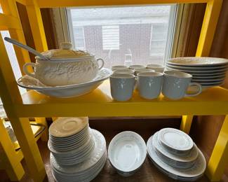 Mikasa English Countryside dish set