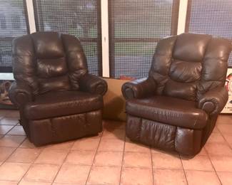 Excellent oversized La-ZBoy recliners