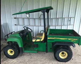 2009 JD Gator TS. Runs