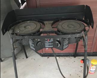 Two outside burners on stand