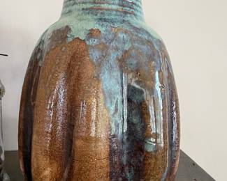 Hand-Thrown Studio Pottery Vase Signed 'Haskey'