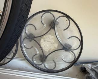 Round Metal Plant Stand with Scrollwork and Textured Insert