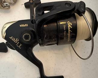Assorted Vintage and Modern Fishing Reels (Lot of 4)