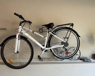 Infinity Boss Three Women's Hybrid Bicycle