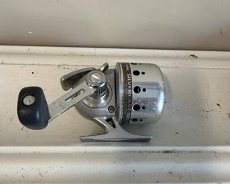 Daiwa Silvercast 100 Fishing Reel