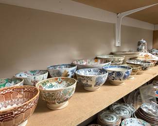 Assorted Chinese Export Porcelain Bowls and Plates