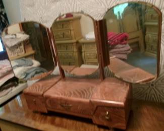 Triple Mirror Jewelry Box (Vanity)