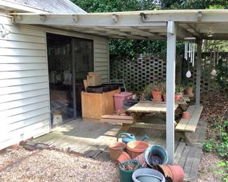 The other side of art studio.