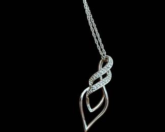 Beautiful 18" Sterling Silver Genuine Diamond Pendant Necklace 