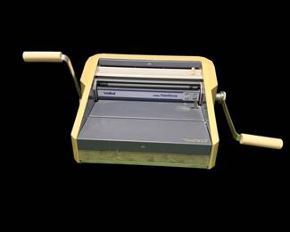 VELOBIND ONE ELEVEN 111 VELO BINDING MACHINE.