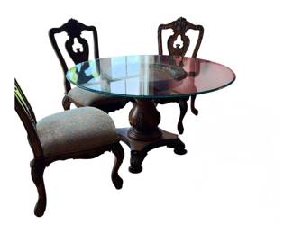 Havertys  dining table with four chairs