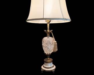 Crystal pineapple lamp