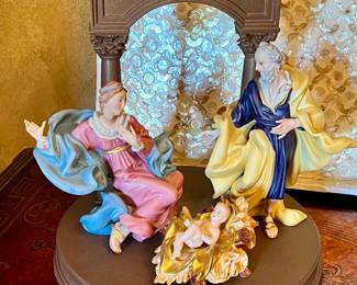 The Vatican Nativity - Limited Edition 5pc set w/boxes
