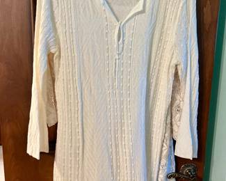 City DKNY - size XL