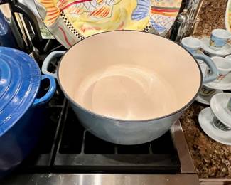 Cuisinart cast iron dutch oven - 9-qt