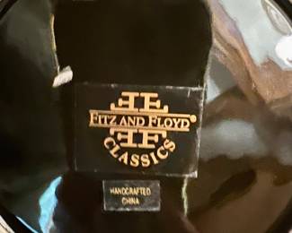 Fitz & Floyd Classics vase