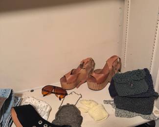 Leather and Wood Platform Sandals with Mixed Fashion Accessories