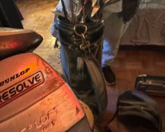 Dunlop Resolve 15-Degree 3-Wood and Mixed Golf Club Set in Bag