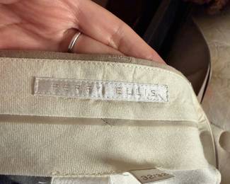 $20, Perry Ellis Men's Khaki Twill Trousers Size 32x32