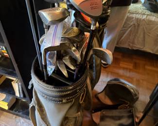 Nylon and Canvas Cart Golf Bag with Mismatched Mixed Club Set
